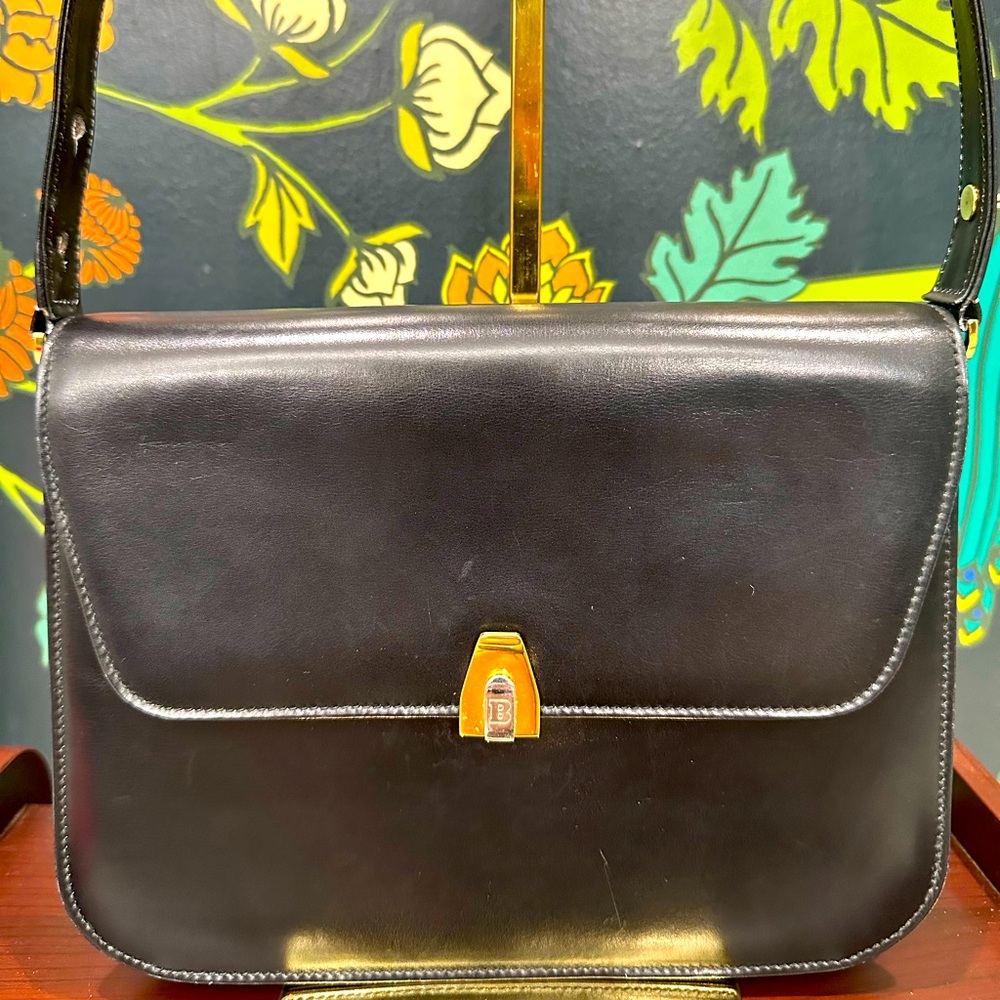 Bally Vintage Black Leather Structured Shoulder Bag - Picture 4 of 13